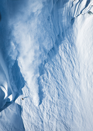 Illustration for article titled 8 Wild Ski Photographs, And The Stories Behind Them